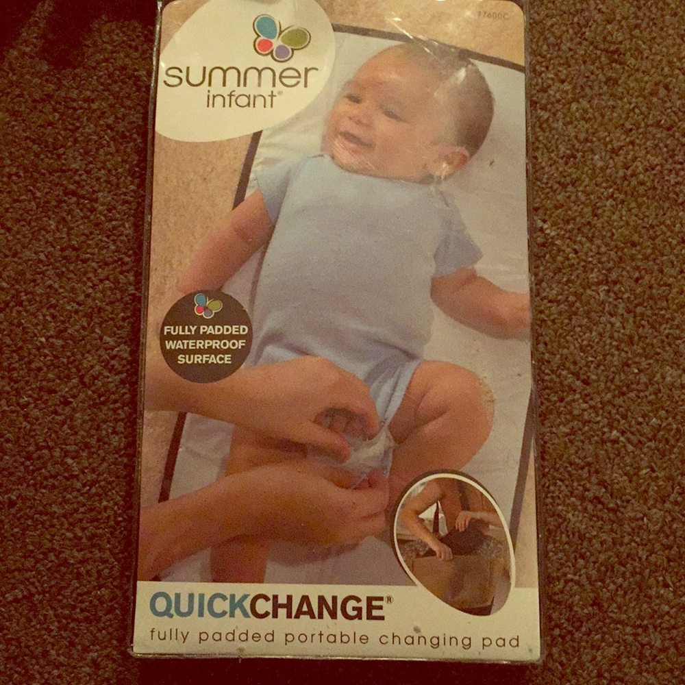 Portable changing pad for infants